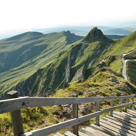 Beau Duplex T3 Avec Balcon, Wifi Et Parking A 300m Du Centre - Fr-1-608-16 Daire